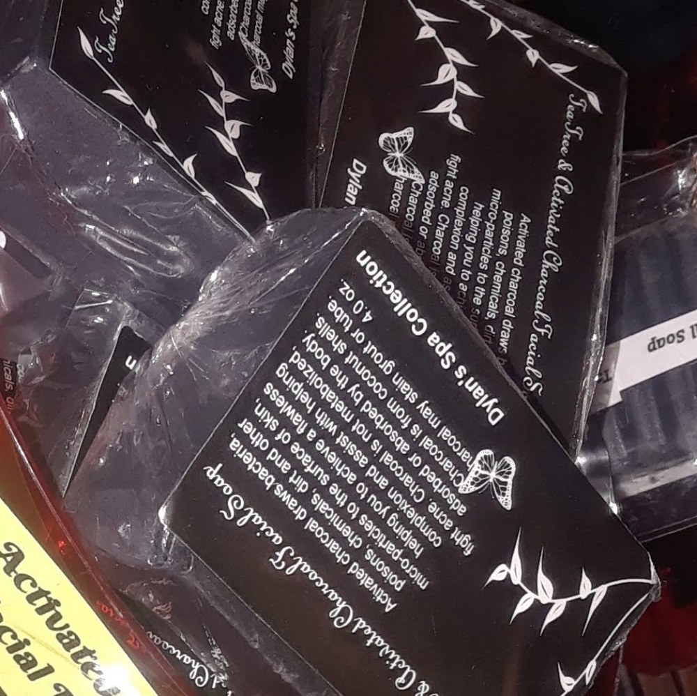 Organic Teetree and Activated charcoal facial Soap